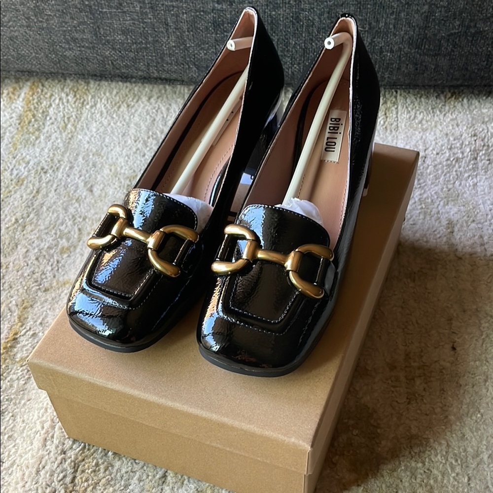 Bibi Lou Black Patent Leather Heeled Loafers